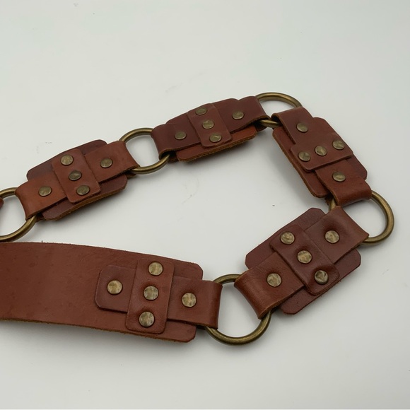 Lucky Brand Leather Loops and Studs Vintage Belt. Women’s Size 8. - Picture 2 of 4